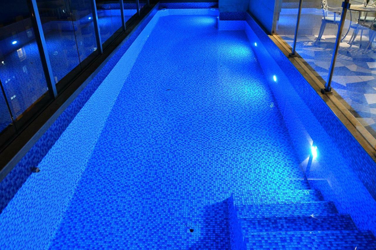Luxury Rooftop Apartment In Νετάνια Εξωτερικό φωτογραφία