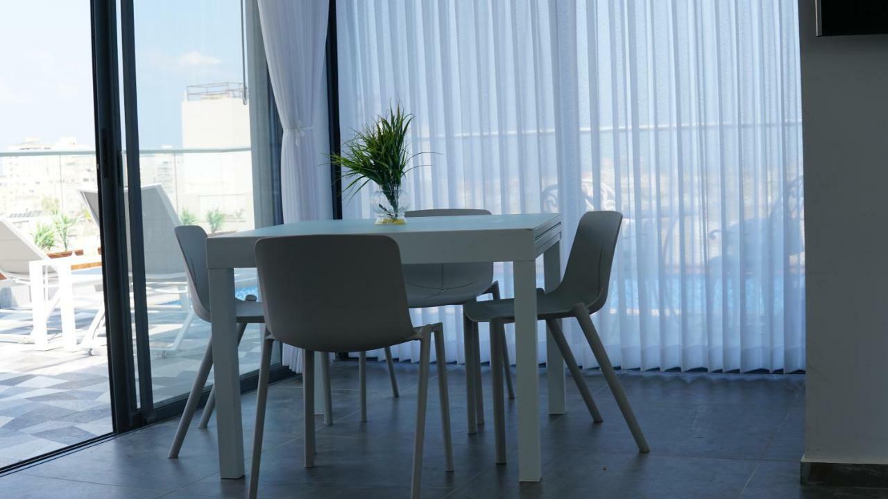 Luxury Rooftop Apartment In Νετάνια Εξωτερικό φωτογραφία
